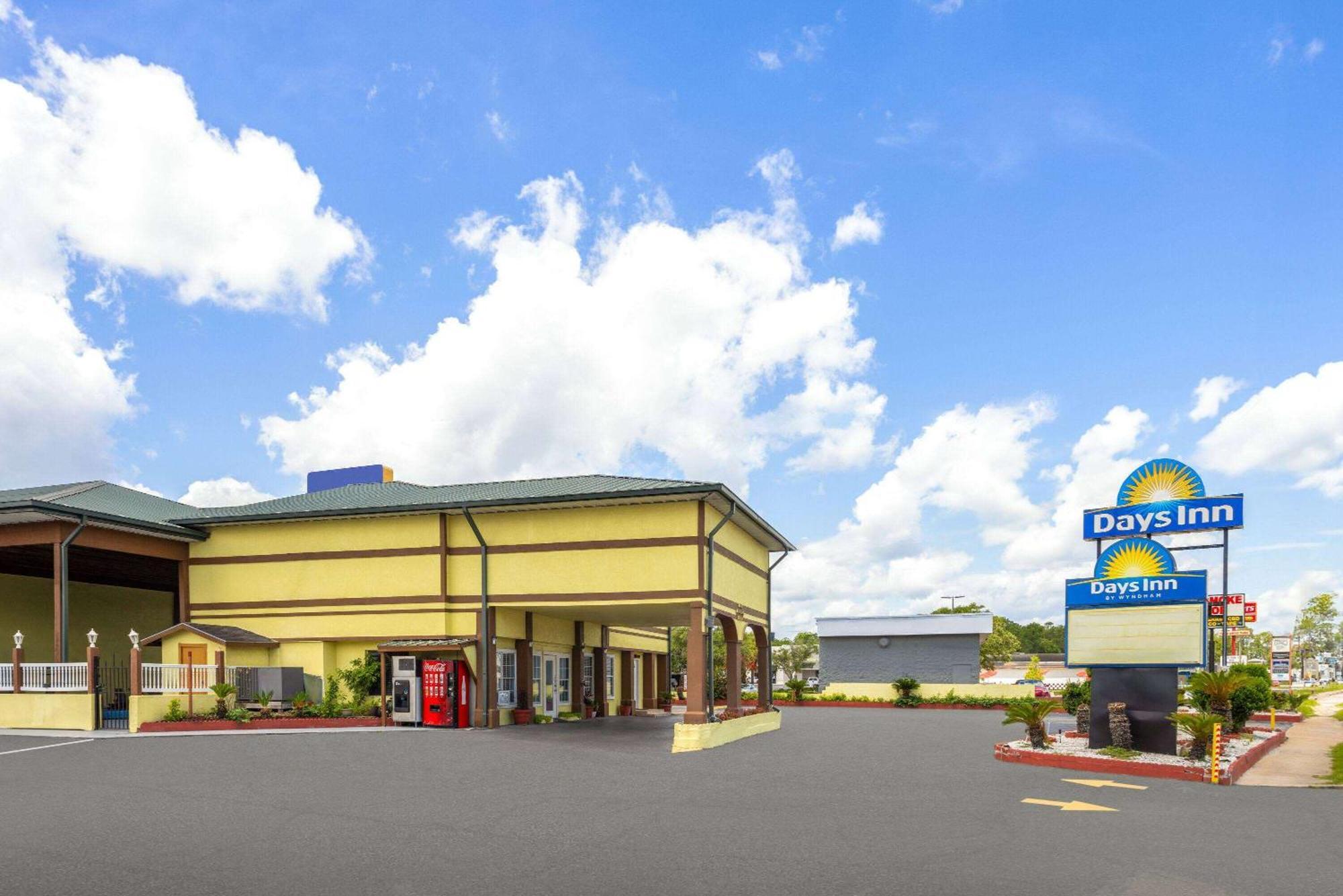 Days Inn By Wyndham Waycross Buitenkant foto